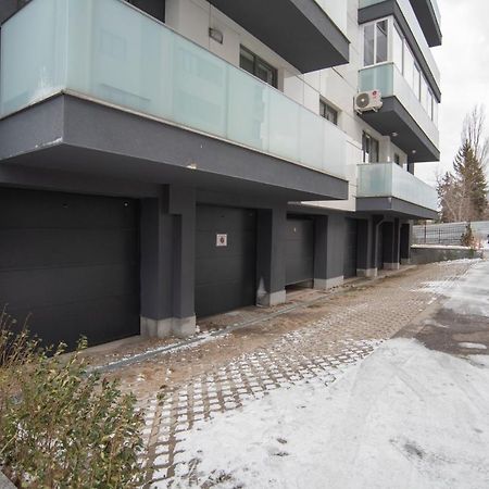 Sunny & Stylish Brand New 2Bdr Apartment + Parking Szófia Kültér fotó